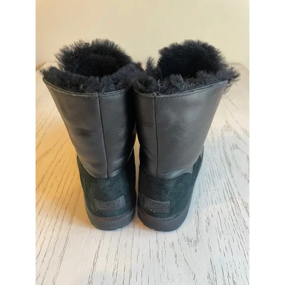 UGG Australia Black Leather Suede Shearling Lined Boots Women's Size 7 - Picture 2 of 7